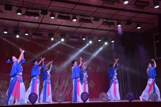 携手喜迎十九大，师生共筑河科梦 第 4 张