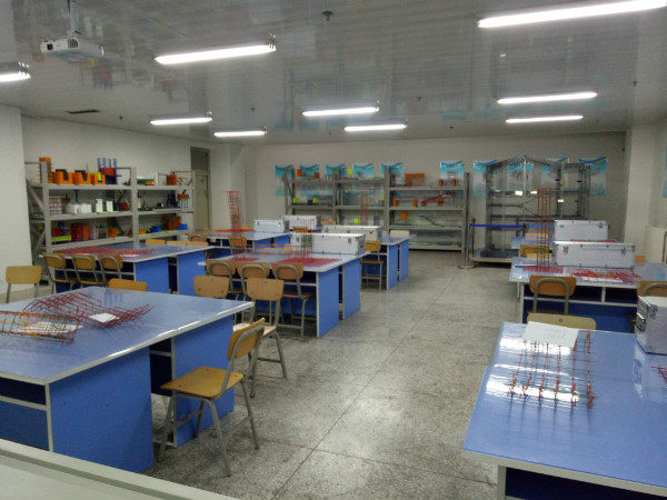 5B101 jianzhumoxingshiyanshier tianshixiong  jiancheng.jpg
