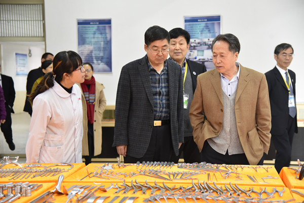 省教育厅年检组莅临我校开展2018年度办学情况检查