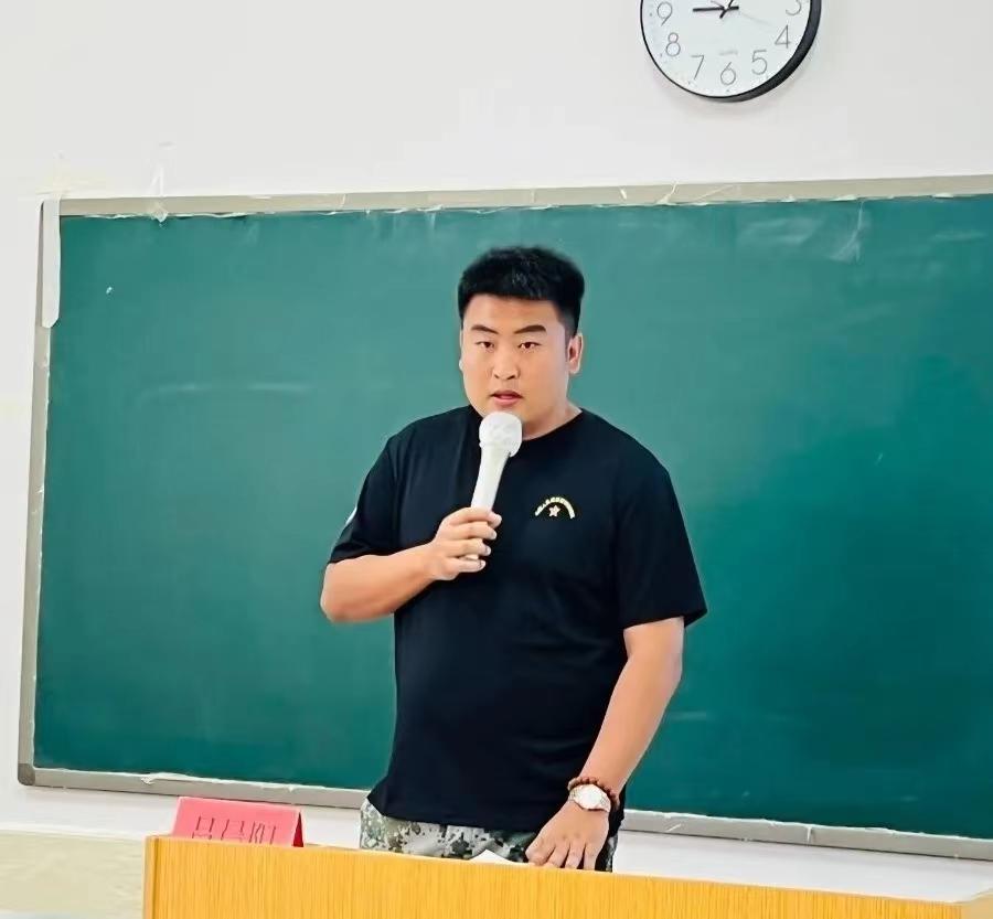 河北科技学院2022年开展暑期学管干部培训第六天 第 15 张