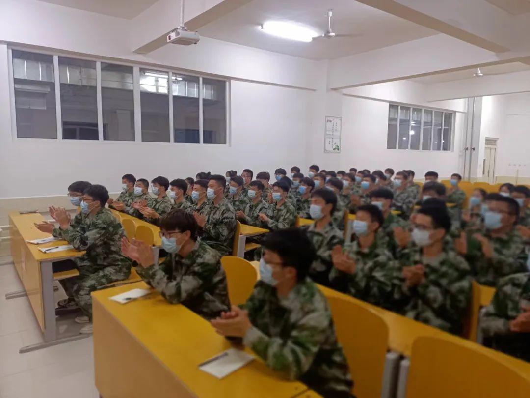 河北科技学院汽车工程学院举行“喜迎二十大，永远跟党走”主题朗诵比赛 第 17 张