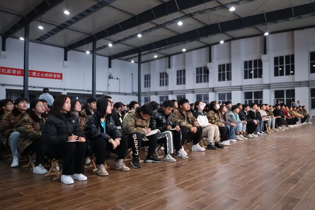 河北科技学院开展2022年 宣贯二十大 青马学员说 青马工程第三课 第 6 张