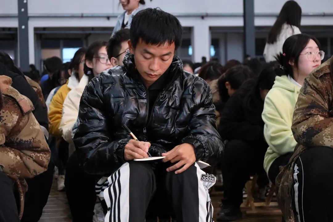 河北科技学院开展2022年 宣贯二十大 青马学员说 青马工程第三课 第 13 张