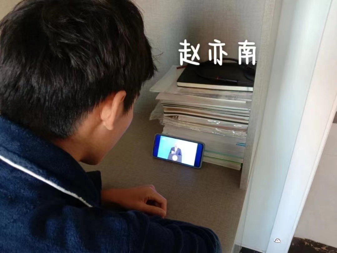 河北科技学院全校师生学习并热议全国高校抗疫大讲堂：新冠（Omicron）疫情动态及应对 第 10 张