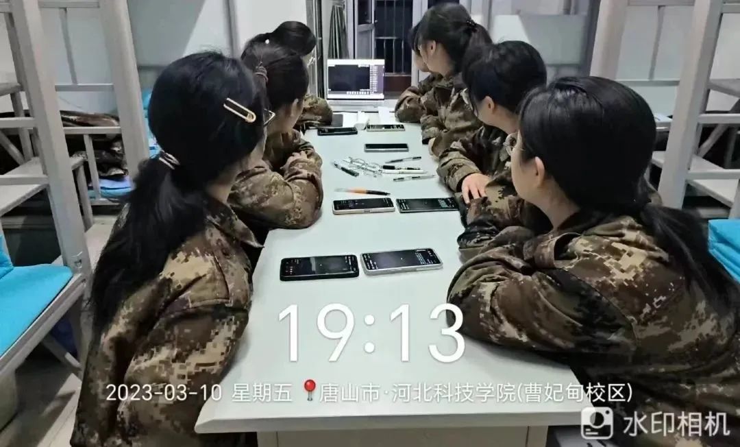 河北科技学院组织全体学生观看以 大学生自我成长 为主题的心理健康公益直播课 第 15 张