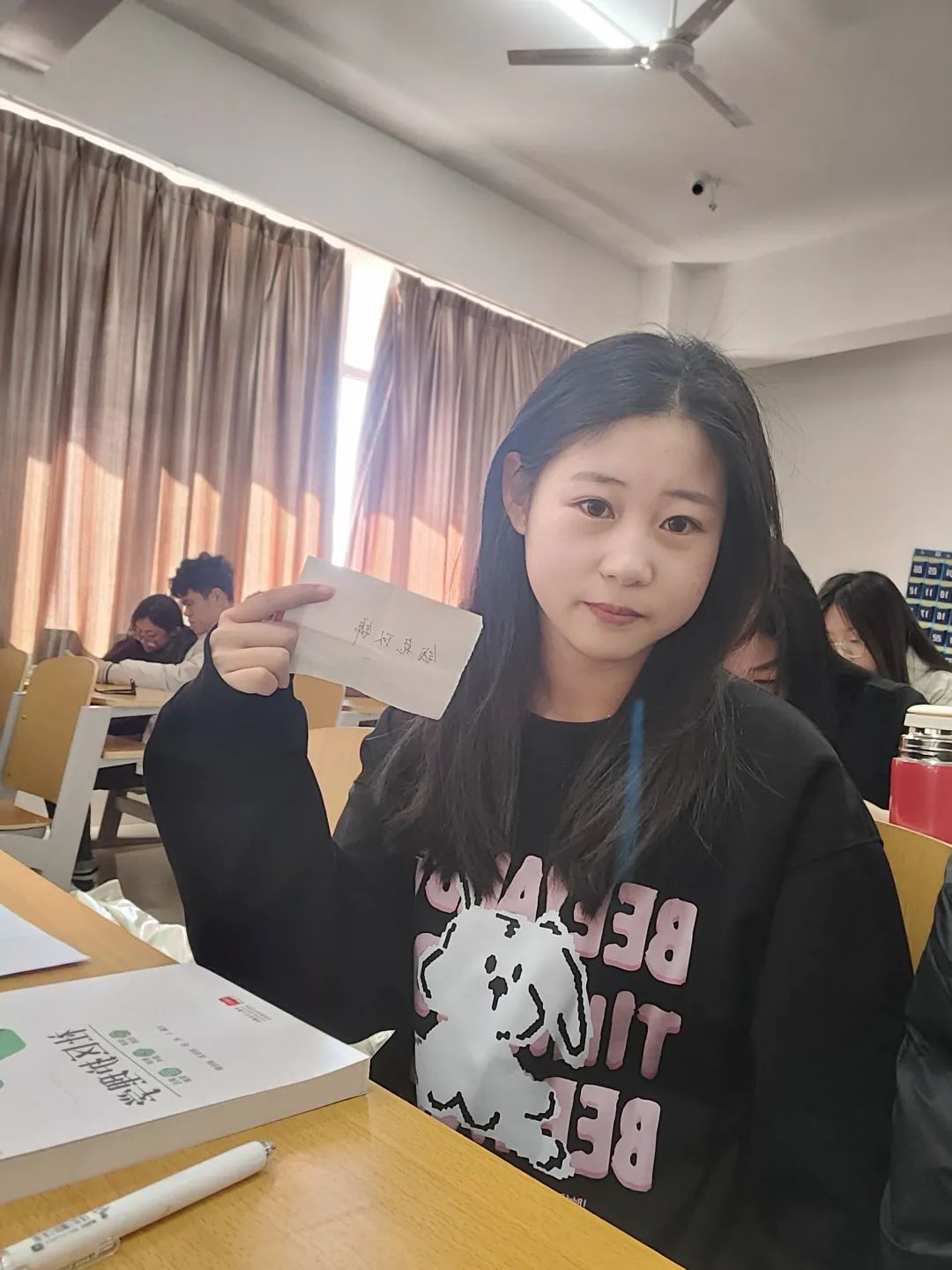 河北科技学院||“科技之声”校园广播台||嗨皮兔耶，嗨兔当红