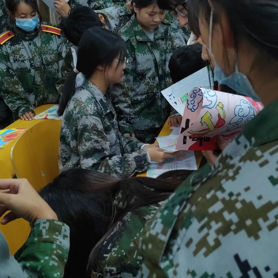 新媒体中心举办了喜迎二十大，绘梦新征程 || 河北科技学院举行“喜迎二十大，启航新征程”海报设计大赛