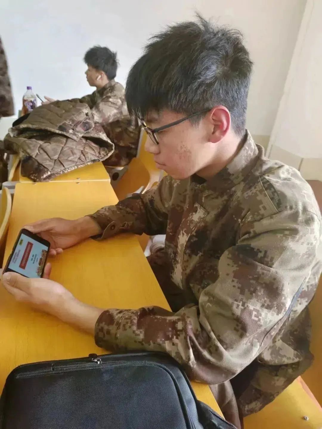 河北科技学院组织全校师生同上一堂国家安全教育课 第 17 张