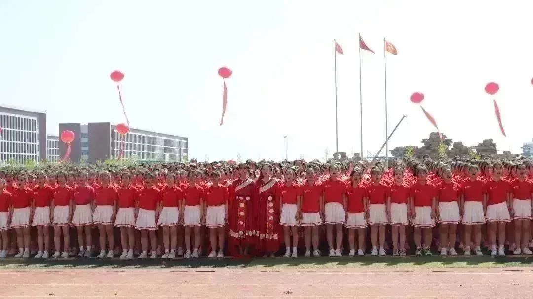 河北科技学院第二十一届体育文化节暨2023年春季运动会隆重开幕 第 24 张