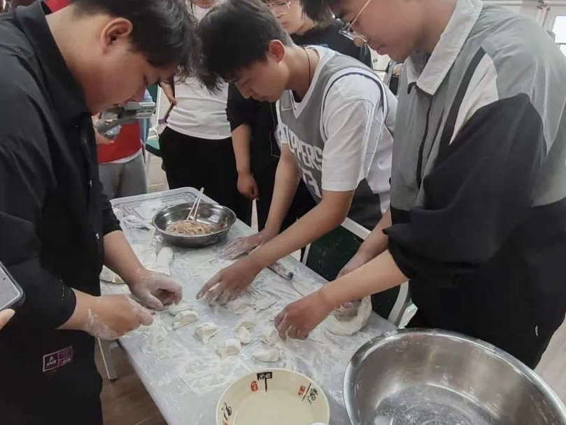 河北科技学院成功举办河北省大学生劳动技能竞赛校赛 第 4 张