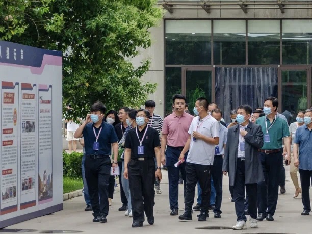 河北科技学院参加河北省高校一站式学生社区综合管理模式建设工作推进会 第 2 张
