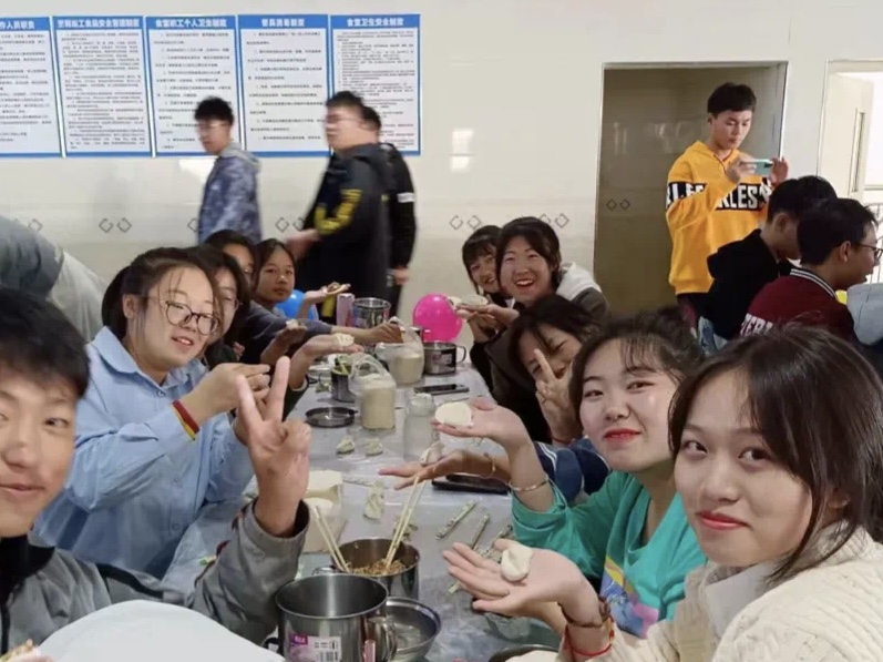 河北科技学院参加河北省高校一站式学生社区综合管理模式建设工作推进会 第 8 张