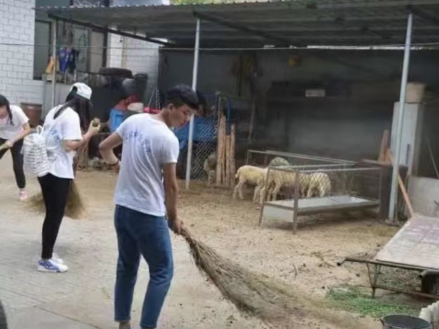 河北科技学院在劳动教育基地顺利开展系列劳动教育活动 第 3 张