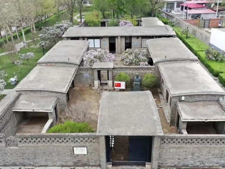 河北科技学院汽车工程学院开展“进村入户访民生，促膝交流送温暖”主题三下乡活动