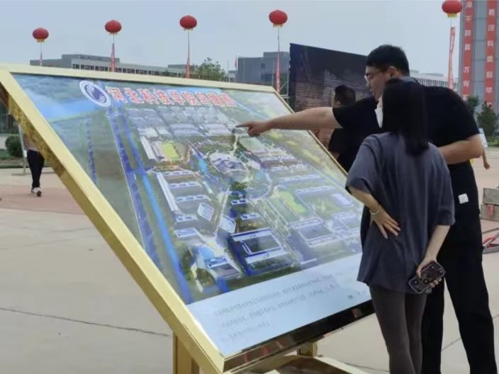 河北科技学院2023级新生报到  高清大图直击迎新现场 第 7 张