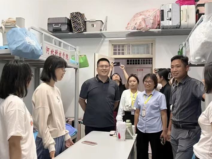 河北科技学院2023级新生报到  高清大图直击迎新现场 第 41 张