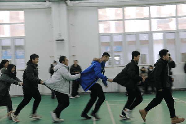奔跑的天刚.png
