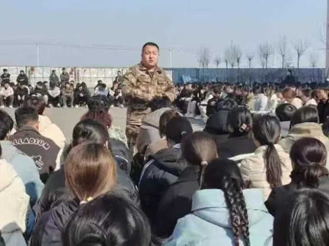 消防疏散常演练 平安校园筑防线 第 11 张