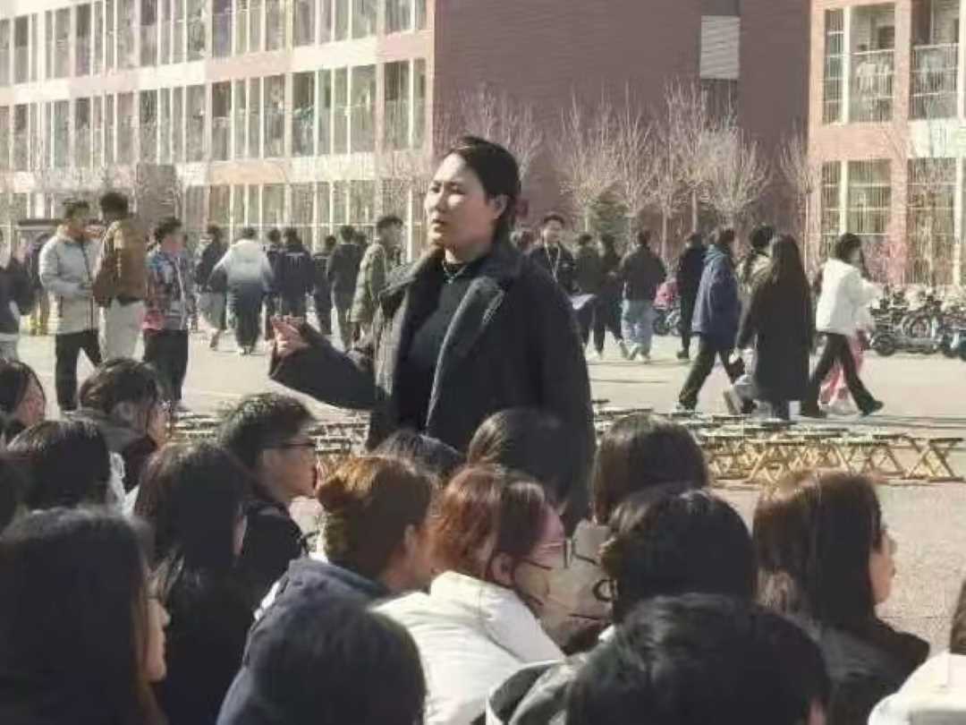 消防疏散常演练 平安校园筑防线 第 10 张