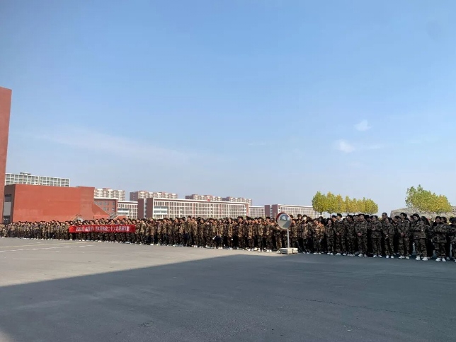 河北科技学院20名二十大礼仪志愿者胜利归来 第 5 张