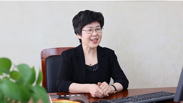 河北科技学院特邀“全国优秀教师”韩秀丽教授作《新时代背景下的课堂教学方法改革与实践》专题培训