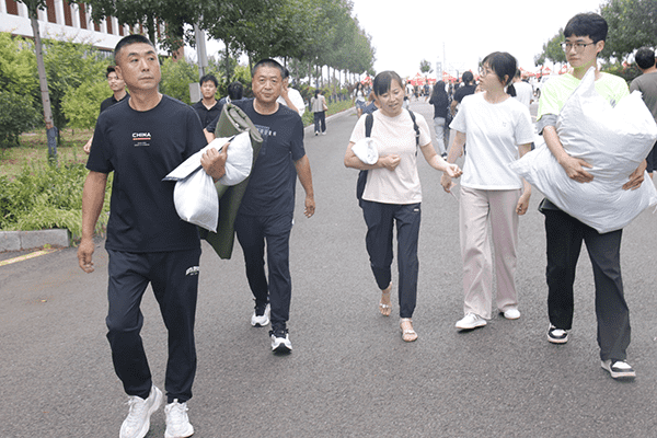 绵绵秋雨润万物  满“新”欢喜迎新生——河北科技学院喜迎2024级新同学