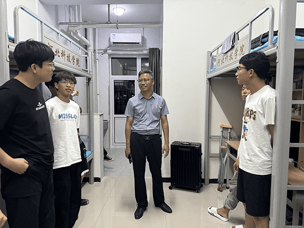 绵绵秋雨润万物  满“新”欢喜迎新生——河北科技学院喜迎2024级新同学