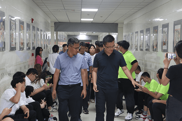 绵绵秋雨润万物  满“新”欢喜迎新生——河北科技学院喜迎2024级新同学