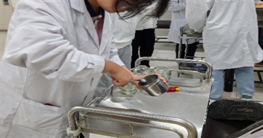 继承传统康复，弘扬中医文化