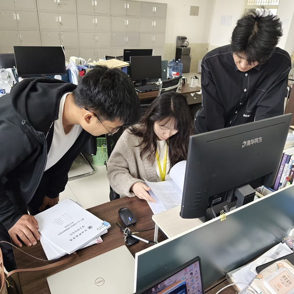 教育征途绽芳华，担当使命育英才 记河北科技学院计算机学院优秀教师李丹妮