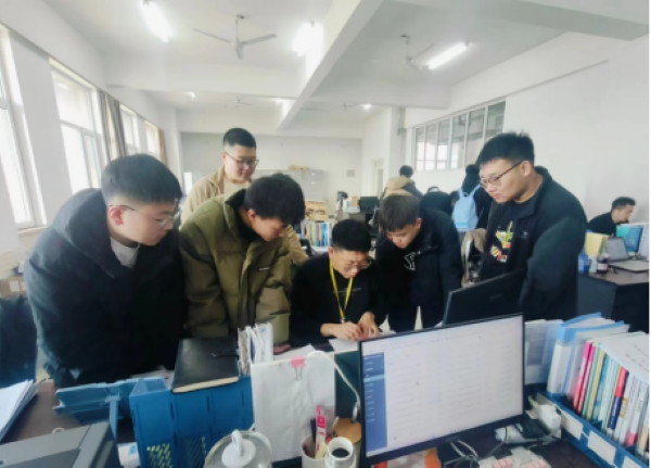 用爱与智慧为学生撑起一片蓝天-记河北科技学院计算机学院优秀教师徐庆祎