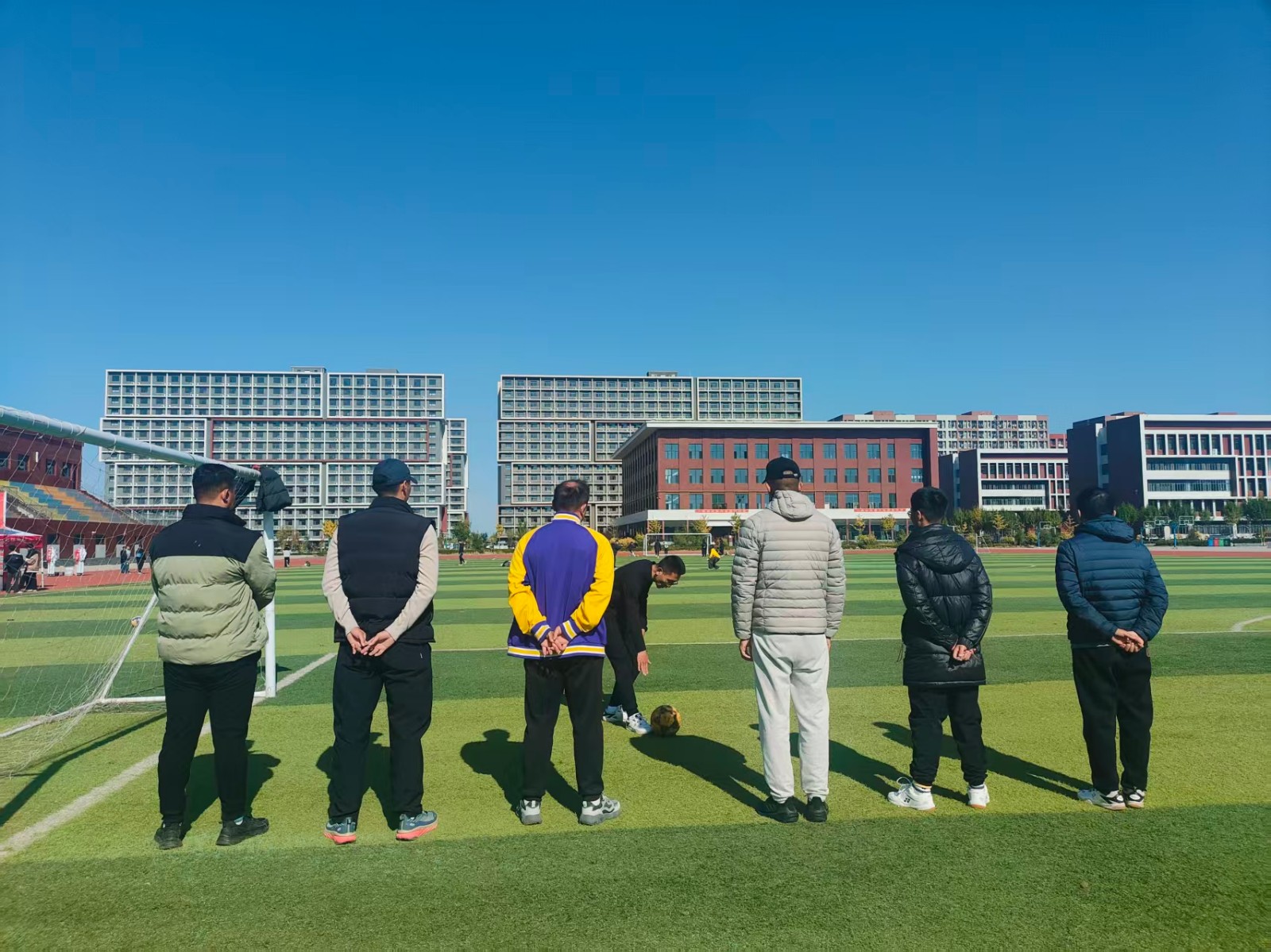 以“磨”促教，助力成长--体育教学部青年教师磨课纪实 第 2 张