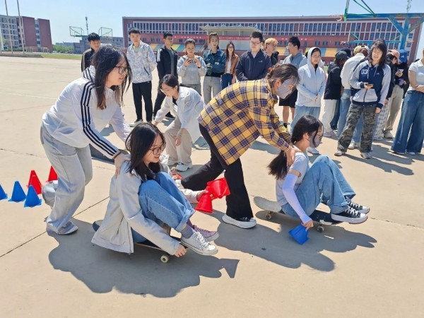 河北科技学院社团指导中心【夏燃轮火 笔拓无界】 第 2 张