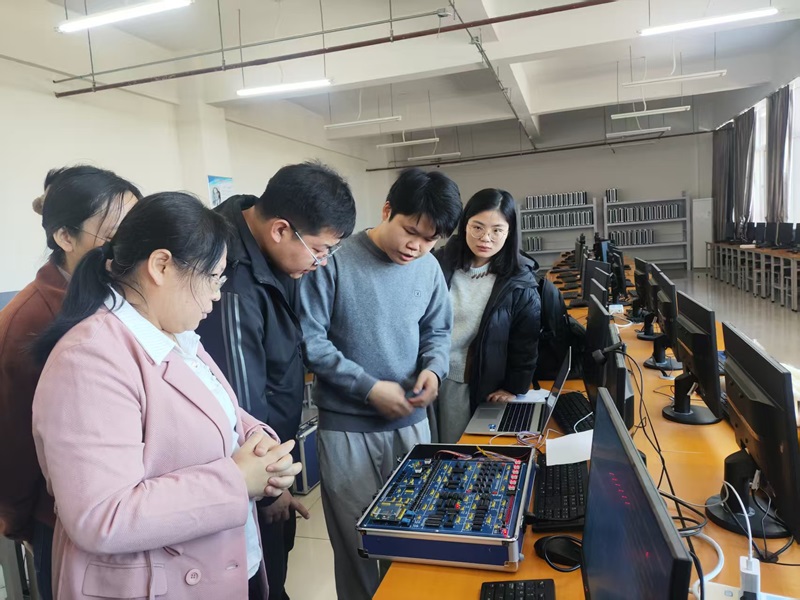 校企共融促发展，实践创新赋新能——计算机学院开展教师专项培训