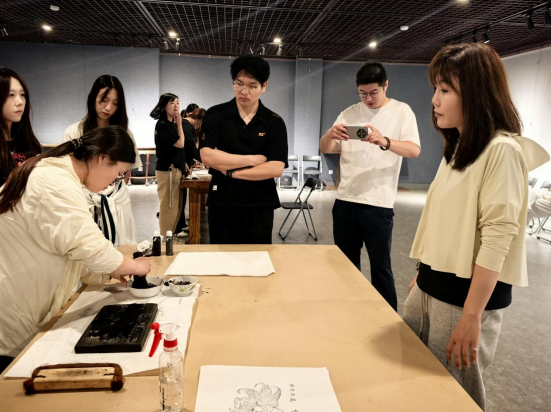 22 级视觉传达设计专业民间手工艺考察活动圆满收官 第 8 张