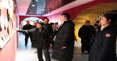 河北科技学院艺术学院领导班子走进大钊纪念馆，汲取奋进力量