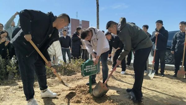 提升生态品质 共建绿色家园 || 河北科技学院各二级学院组织开展植树节主题系列活动（二） 第 2 张