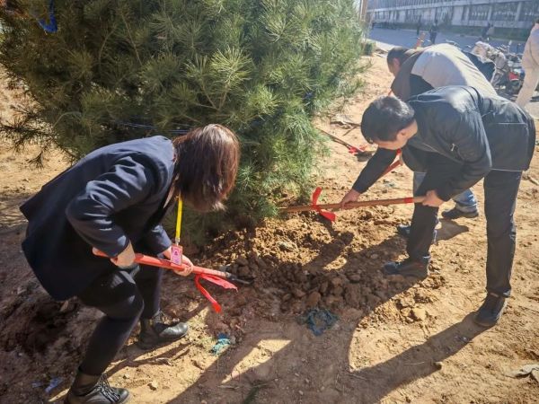 提升生态品质 共建绿色家园||河北科技学院各二级学院组织开展植树节主题系列活动（一） 第 12 张