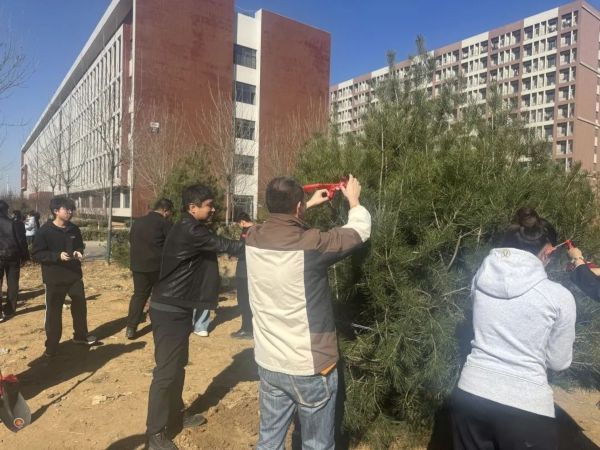 提升生态品质 共建绿色家园||河北科技学院各二级学院组织开展植树节主题系列活动（一） 第 13 张