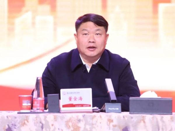 热血铸军魂 青春献国防——河北科技学院欢送2025年上半年光荣应征入伍学生 第 11 张