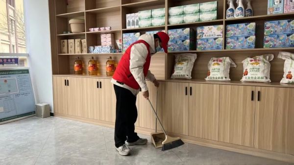 雷锋精神心中记 社区服务践于行 || 河北科技学院青年志愿者协会深入社区开展志愿服务活动 第 11 张