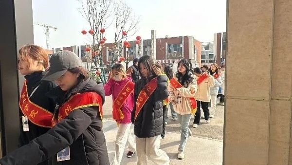 赓续雷锋薪火，奏响时代和声||河北科技学院2025年雷锋月系列活动（二） 第 11 张