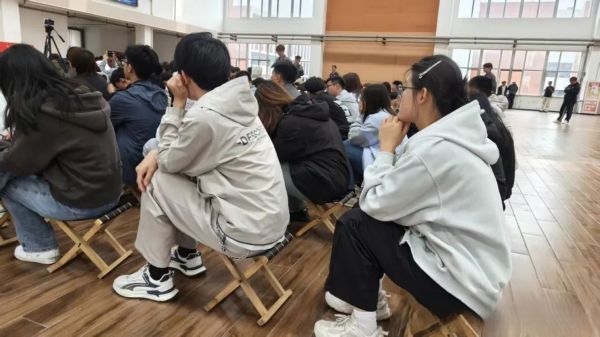 河北科技学院成功举办2025年“挑战杯”大学生课外学术科技作品竞赛校赛总决赛 第 17 张