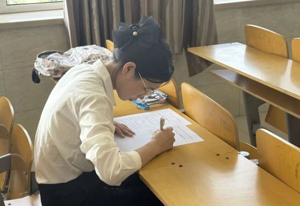 河北科技学院2025年河北省大学生志愿服务乡村振兴计划志愿者招募考核工作圆满完成 第 2 张