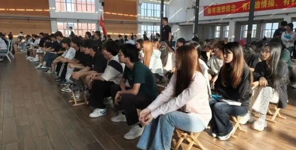 烽火燃辩场 决战铸荣光 || 河北科技学院第十四届辩论赛决赛圆满结束！ 第 7 张