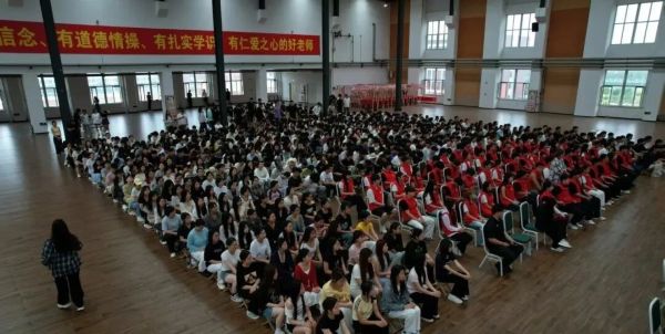 河北科技学院2025年暑期“三下乡”社会实践出征仪式圆满举行！ 第 7 张
