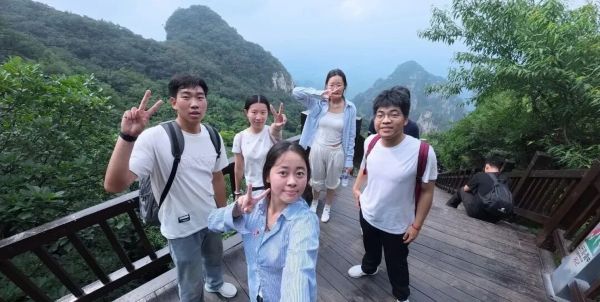 暑期“三下乡”专栏‖护理与健康学院赴狼牙山开展2025年暑期“三下乡”社会实践活动 第 4 张