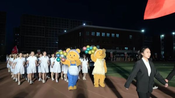 体育强国扬斗争 凝心聚力谱新篇 || 河北科技学院第三十六届体育文化节暨2025年春季运动会顺利开幕 第 33 张