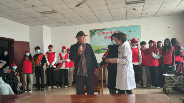 爱心汇聚养老院，真情传递助暮年||河北科技学院青年志愿者协会走进华建京东养老院开展志愿服务活动 第 6 张