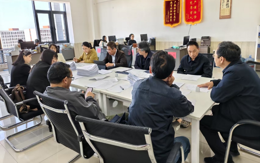 教学质量监控与评估中心组织开展我校2025届毕业设计（论文）专项检查工作 第 1 张